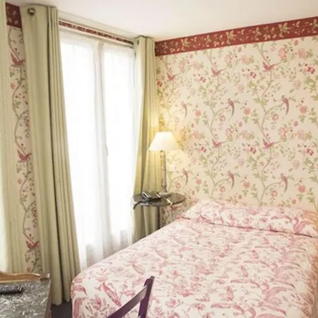 Agora Hotel 2*