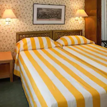Agora Hotel