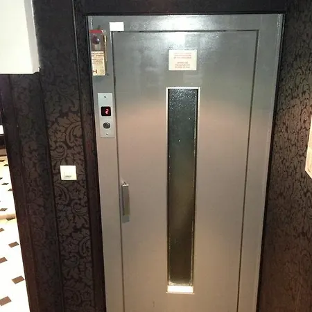 Agora